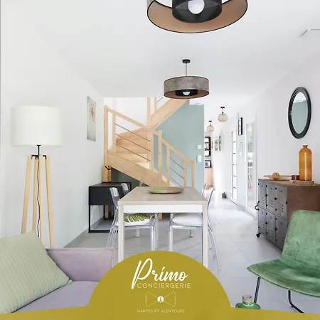 Les Lambannieres - Maison Neuve, Calme Avec Jardin