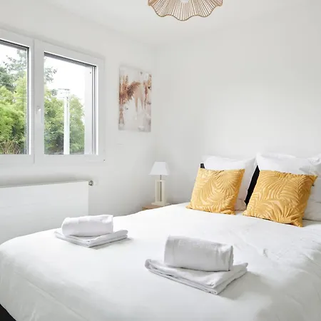 Les Lambannieres - Maison Neuve, Calme Avec Jardin Haute-Goulaine